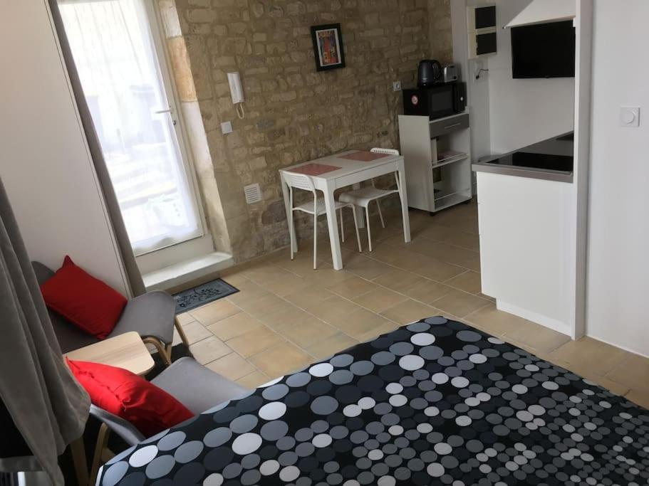 Studio Quartier Vaucelles Caen Exterior photo
